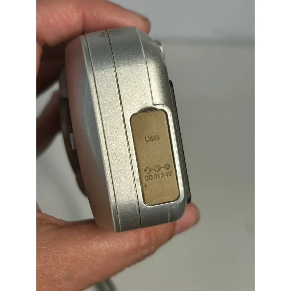 Olympus CAMEDIA D-395 3.2MP Digital Camera - Silver